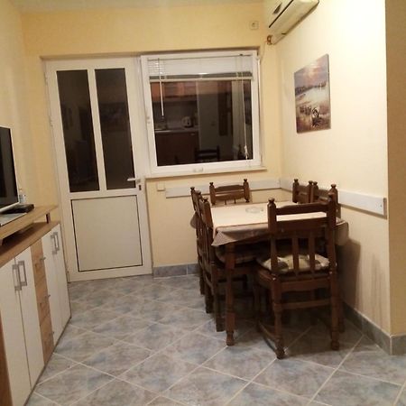 Apartments Vanja Skara Biograd Biograd Na Moru Bilik gambar
