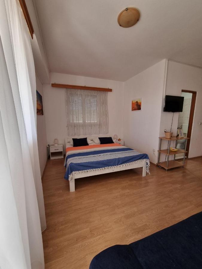 Apartments Vanja Skara Biograd Biograd Na Moru Luaran gambar