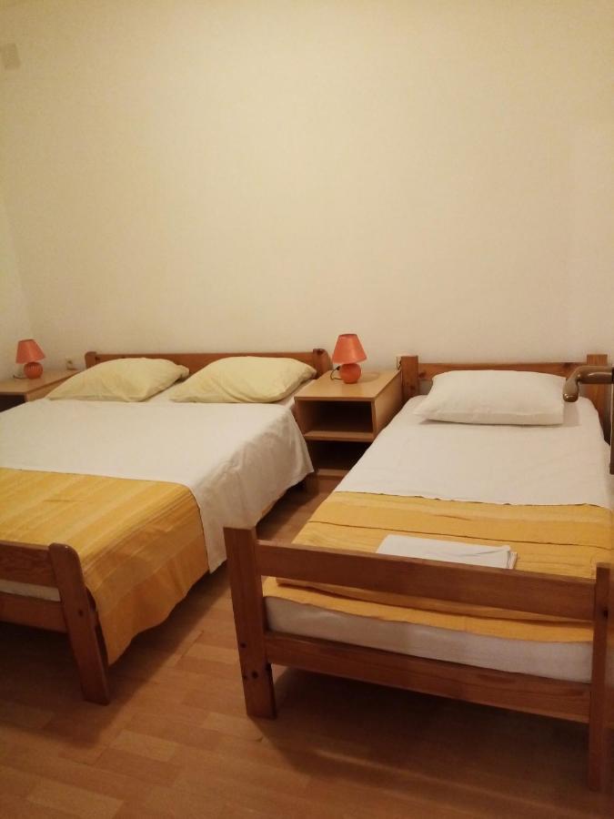 Apartments Vanja Skara Biograd Biograd Na Moru Luaran gambar