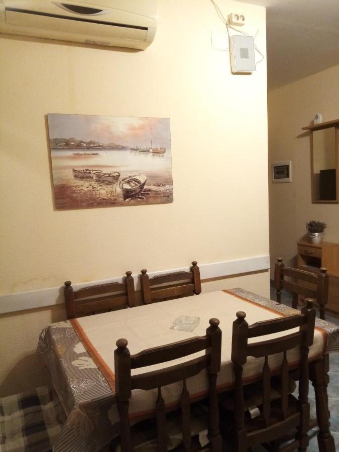 Apartments Vanja Skara Biograd Biograd Na Moru Luaran gambar