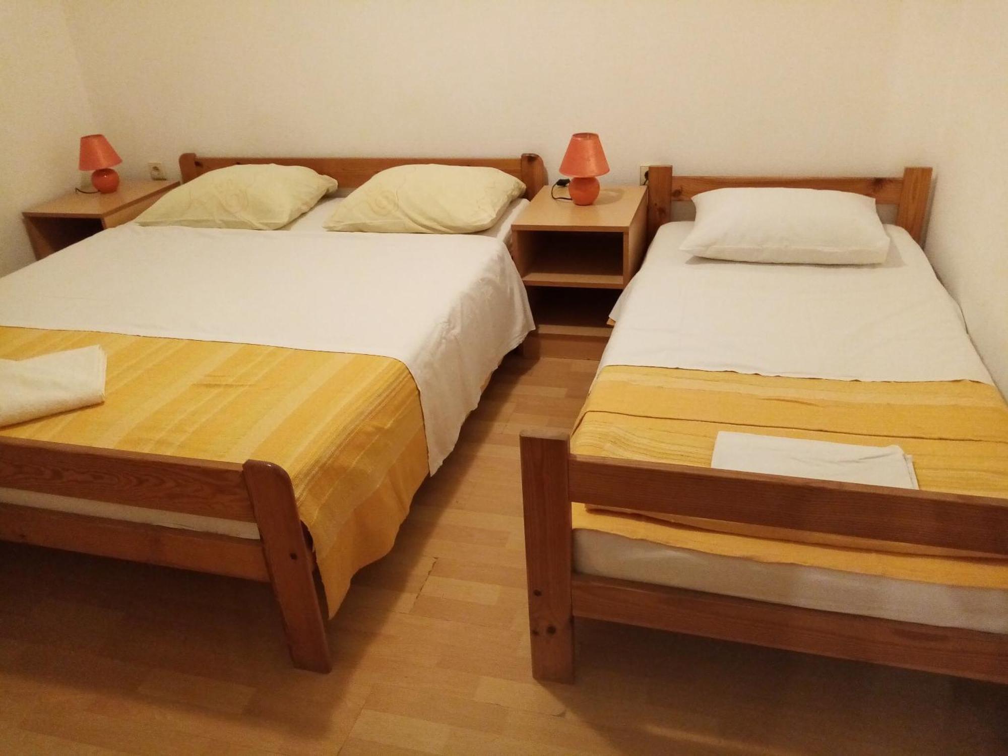 Apartments Vanja Skara Biograd Biograd Na Moru Bilik gambar